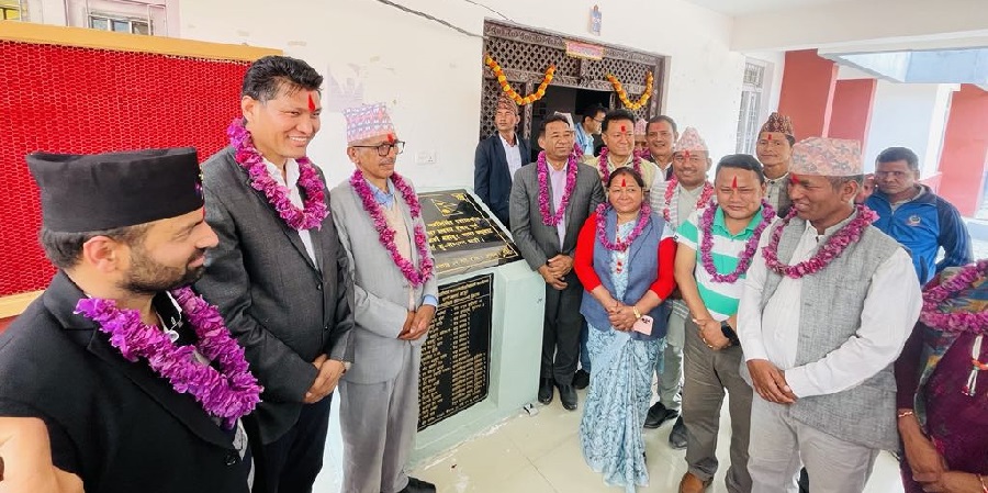 बाजुराको बुढीगंगा नगरपालिकाको प्रशासकीय भवन उद्घाटन