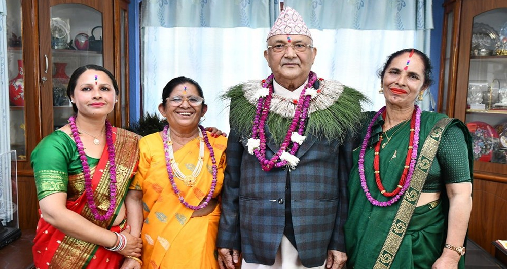 राष्ट्रपति भण्डारी र प्रधानमन्त्री देउवाले मनाएनन् भाइटीका, ओलीले मनाए