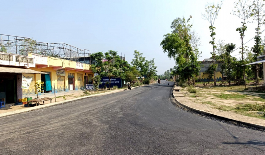 धनगढी गाउँ-जुगेडा सडकको एउटा खण्ड कालोपत्रे