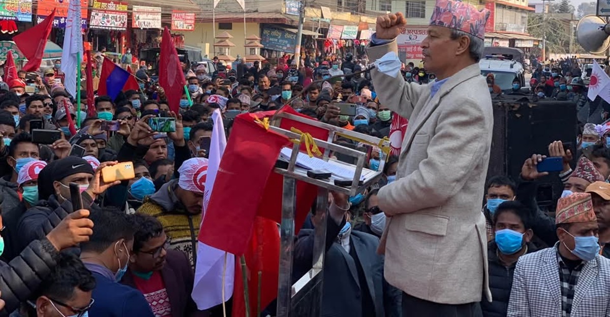 अछामका ७१ जना नेता-कार्यकर्ताले छाडे एमाले, मातृभूमि जागरण अभियानमा प्रवेश