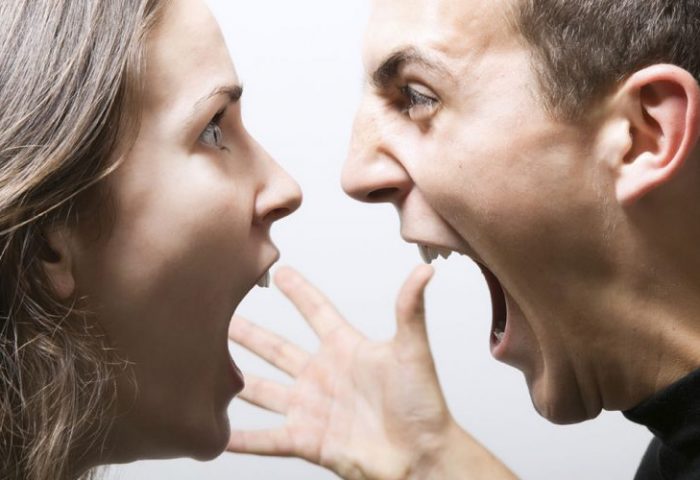 वैवाहिक जीवनमा समस्या छ ? यी हुन् खुसी रहने उपाय
