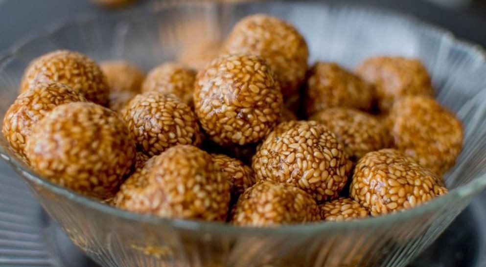 यस्ता छन् तिलको लड्डुका फाइदा
