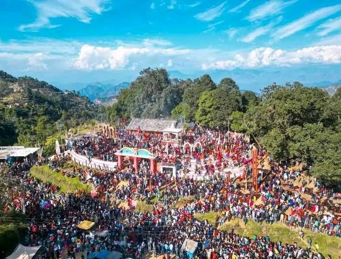 बैतडीका प्रसिद्ध मन्दिर निङ्गलाशैनी र उदयदेवमा राँगा बोकाको बलिसहित जात्राको रौनक