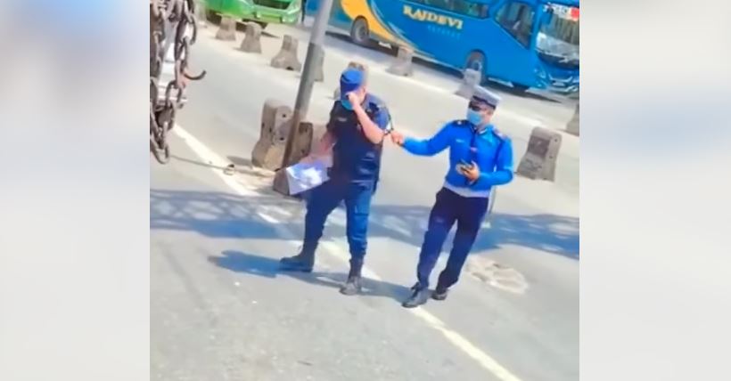 प्रहरी निरीक्षकले ड्युटीमै हवल्दार कुटेपछि...