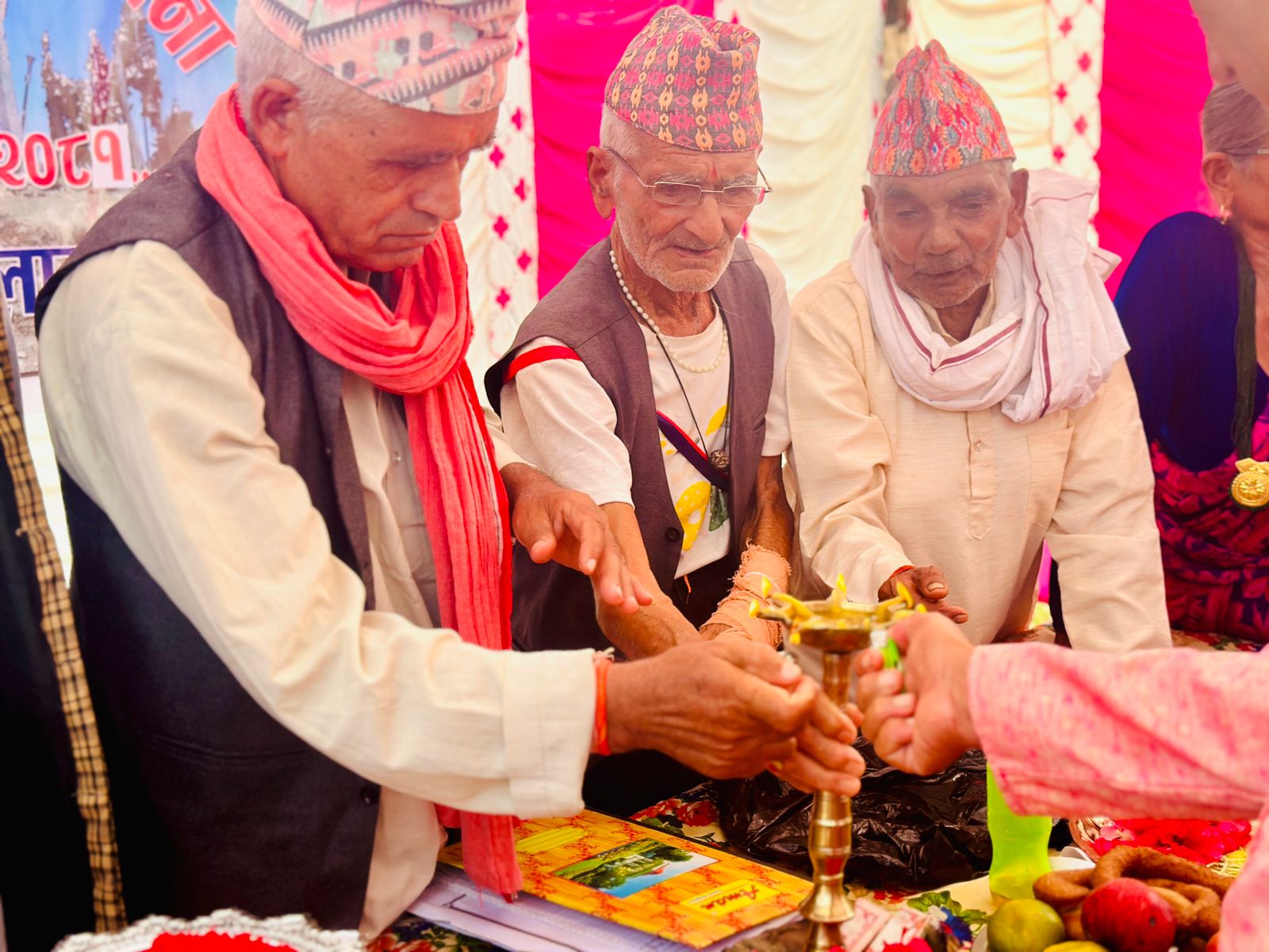 न्यौपाने समाज कैैलालीको  बडा दशैं, शुभ दिपावली तथा छठ पर्वको  शुभकामना आदानप्रदान कार्यक्रम सम्पन्न